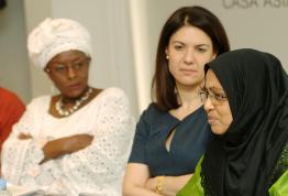 Casa Asia y Casa África dedican una jornada a la microfinanciación y al papel de la mujer en tiempos de crisis