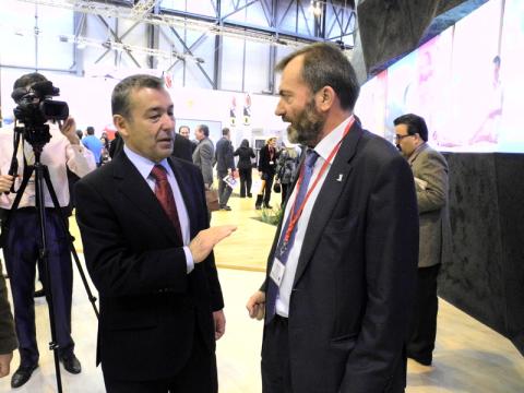 0119_investour201205.jpg
