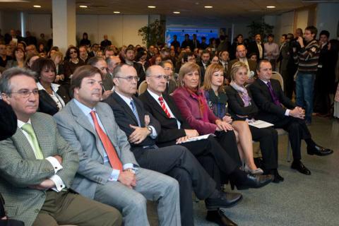 La secretaria de Estado de Cooperación Internacional preside la presentación oficial de Casa Mediterráneo a la sociedad alicantina