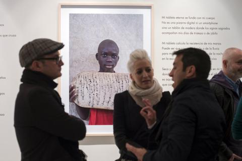 Ángel Luis Aldai presenta su exposición «Géntu Ndaw» en Casa África