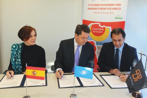 0218_firmainvestour.jpg