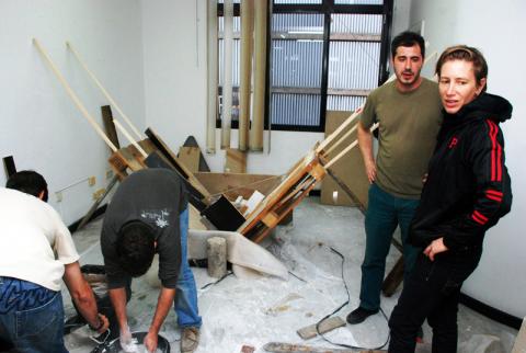Los talleres 'De tú a tú' de intercambio artístico entre sudafricanos y españoles se cierran con una mesa redonda en La Regenta