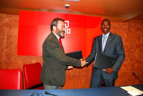 La Federación de Asociaciones Africanas en Canarias y Casa África firman un convenio de colaboración