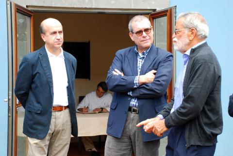 Una delegación de Cruz Roja, encabezada por su vicesecretario general, visita Casa África