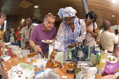 La gastronomía africana se hace su hueco en 'África Vive'