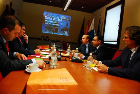 La Cámara de Comercio Brasil-España visita Casa África