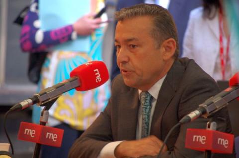 0507_juan_ramon_lucas04.jpg