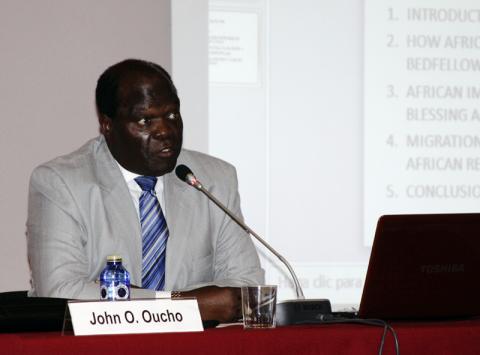 El pasado, presente y futuro de las migraciones de África a Europa, a debate en Madrid