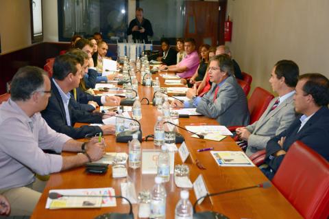 La Fundación Puertos y Casa África reconocen el apoyo de las empresas patrocinadoras de la Media Maratón