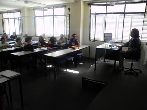 Kuwamba se presenta ante los alumnos de la Universidad de Las Palmas de Gran Canaria