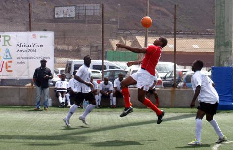 Senegal gana el torneo África Vive más ajustado