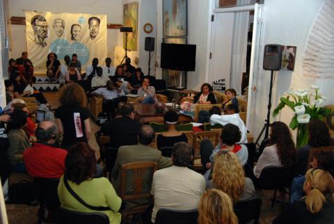 0525_fcat201110.jpg