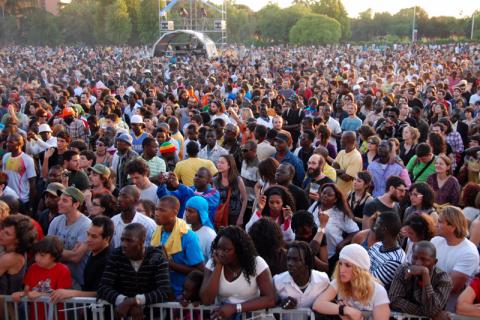 Más de 16.000 personas se despiden de África Vive en Madrid con Salif Keita, Alpha Blondy y Konono nº1
