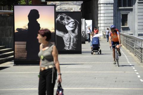 'Desvelos' llena de sensualidad la Ría de Bilbao