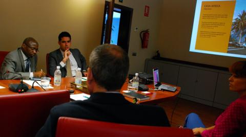 La asociación de empresas Canadian Council on Africa visita la sede de Casa África