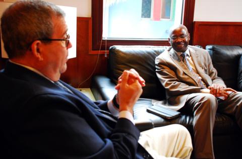 La asociación de empresas Canadian Council on Africa visita la sede de Casa África