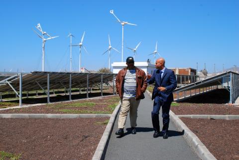 El viceministro de Energía y Minas de Namibia visita el ITC