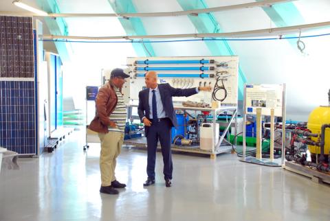 El viceministro de Energía y Minas de Namibia visita el ITC