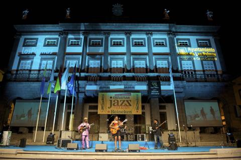 Músicas tradicionales africanas se funden con el jazz más actual en la Noche África