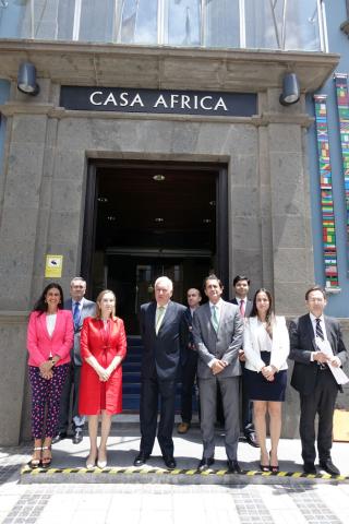 Los ministros Margallo y Pastor visitan Casa África