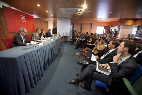 El Embajador de Estados Unidos en España visita Casa África