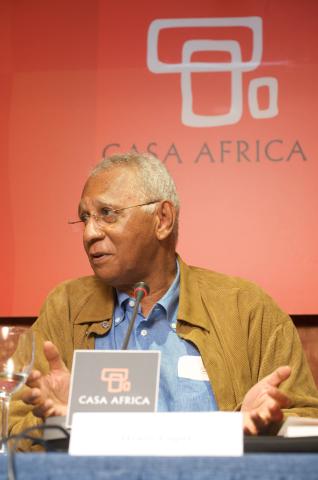 Henri Lopes: "El escritor africano contemporáneo debe plasmar la idiosincrasia del continente pero también África como parte del mundo"