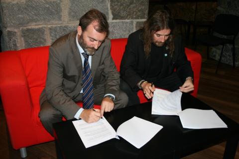 Casa África firma un convenio de colaboración con el Salón Internacional del Libro Africano
