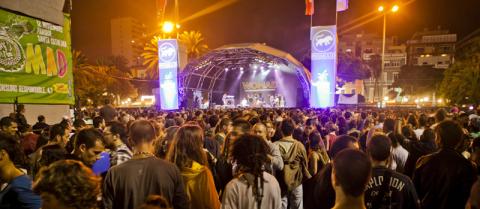 Khaled y Baloji congregan a más de 20.000 personas en la Fiesta Womad