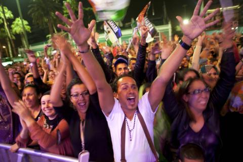 Khaled y Baloji congregan a más de 20.000 personas en la Fiesta Womad