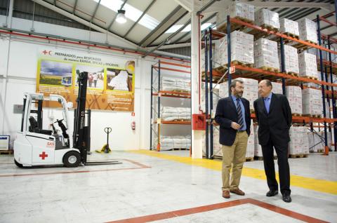 El papel de Canarias como plataforma solidaria con África, reforzado por un convenio de Cruz Roja y Casa África