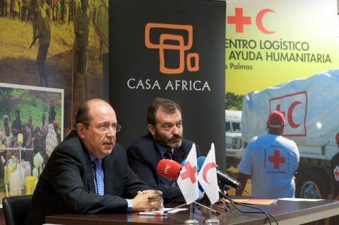 El papel de Canarias como plataforma solidaria con África, reforzado por un convenio de Cruz Roja y Casa África