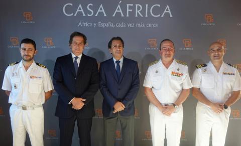 La Armada española explica en Casa África sus misiones en aguas de Somalia y el Golfo de Guinea