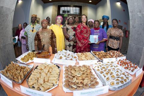 Los sabores africanos inundan el patio de Casa África