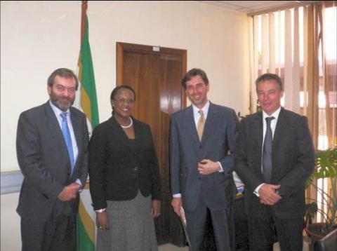 1223_union_africana01.jpg