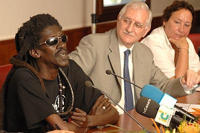 Concierto de Babacar Dieng & Diengoz y Cheikh Lô