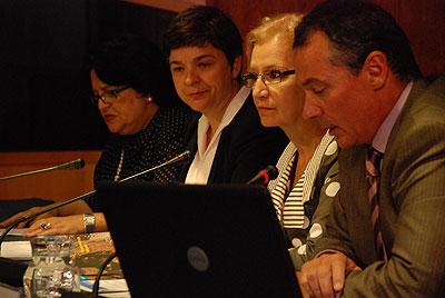 Unicef presenta 'El Estado de la Infancia en África 2008' en Casa África