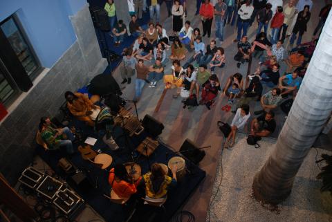 Justin Tchatchoua ofreció un concierto en Casa África