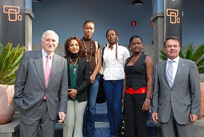 Casa África financia becas para estudiantes africanos