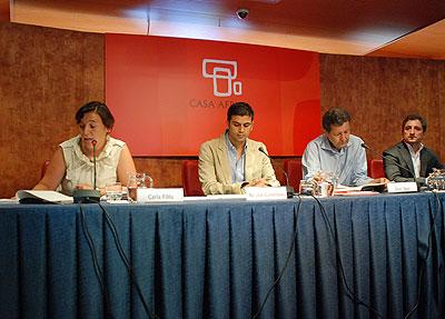 2107_nombre_nadie_present01.jpg