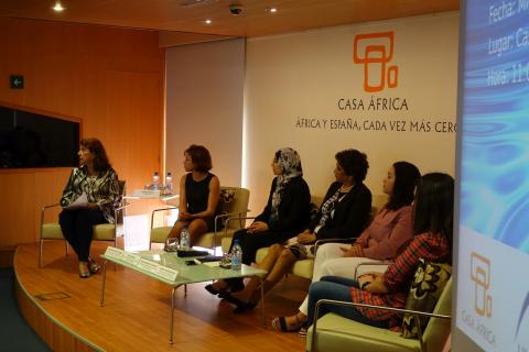 Mesa Redonda – Mujer y Ciencia