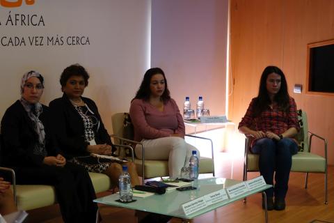 Mesa Redonda – Mujer y Ciencia