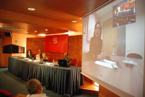 - Presentación e intervenciones de la Mesa sobre Bibliotecas Digitales y sobre Propiedad Intelectual, III Encuentro sobre Biblioteconomía en Casa África