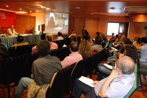 - Presentación e intervenciones de la Mesa sobre Bibliotecas Digitales y sobre Propiedad Intelectual, III Encuentro sobre Biblioteconomía en Casa África