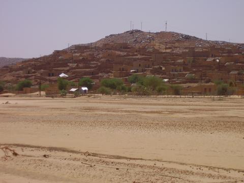 13.	Paisaje de Tidjikja (Mauritania, 2005)