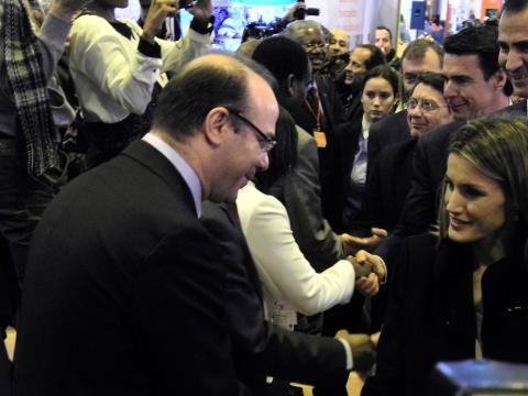 5. SSAARR los Príncipes de Asturias en INVESTOUR 2012 con los empresarios africanos