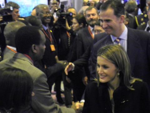 8. SSAARR los Príncipes de Asturias en INVESTOUR 2012 con los empresarios africanos