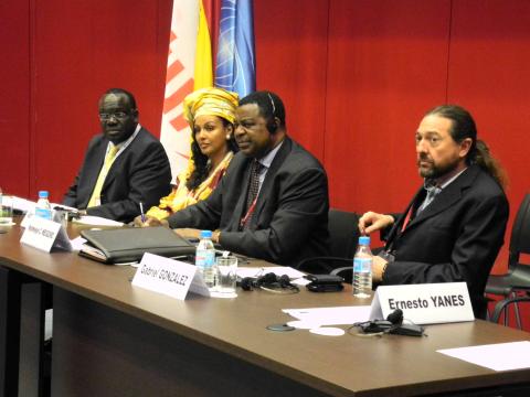 19. Mesa de inauguración de INVESTOUR 2012