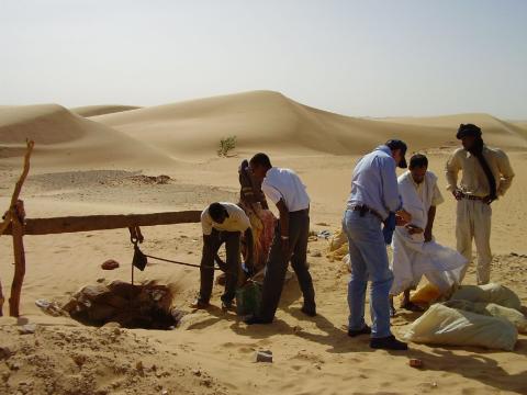 4.	Imágenes del pozo de Chinguetti, Mauritania