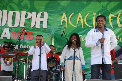4. Actuación de Ethiocolor en el programa Ethiopia vis a vis organizado por Casa África