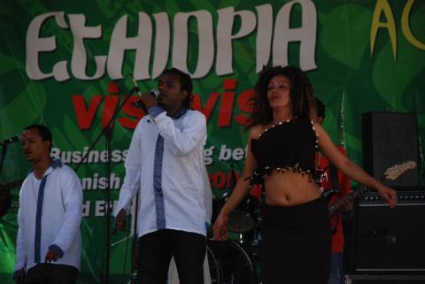 7. Actuación de Ethiocolor en el programa Ethiopia vis a vis organizado por Casa África